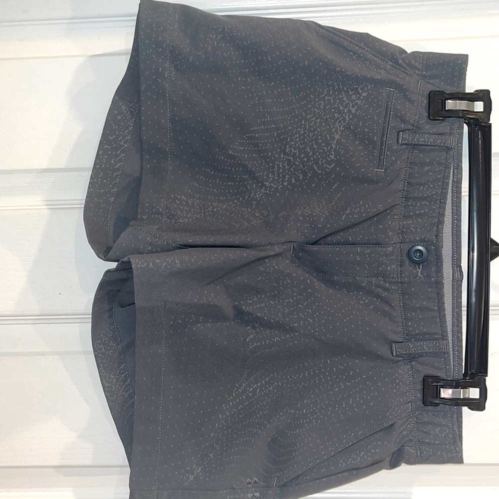 UA heat gear shorts